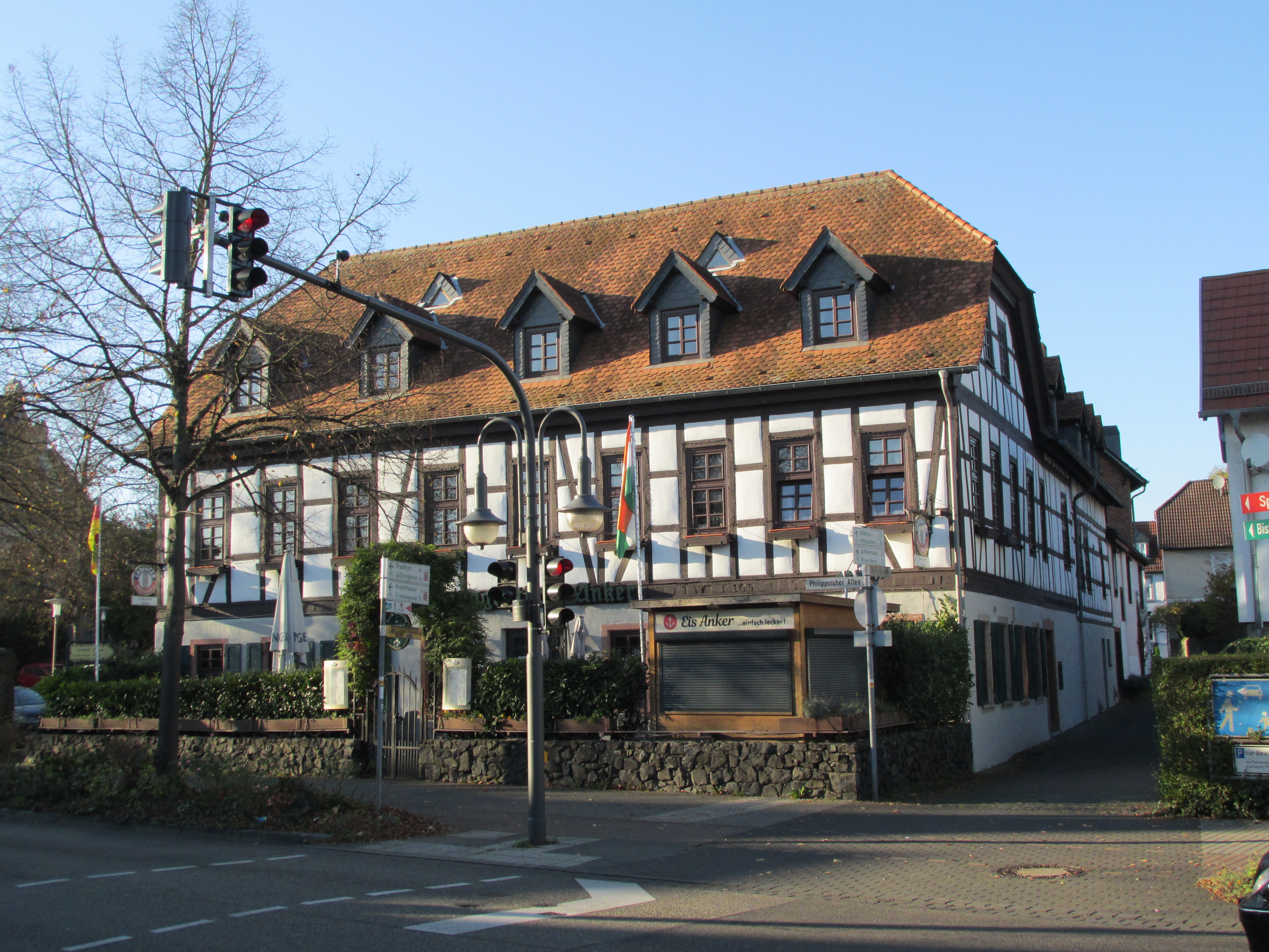 Fachwerkfassade der Gaststätte Anker an der Ankergasse in Hanau-Kesselstadt